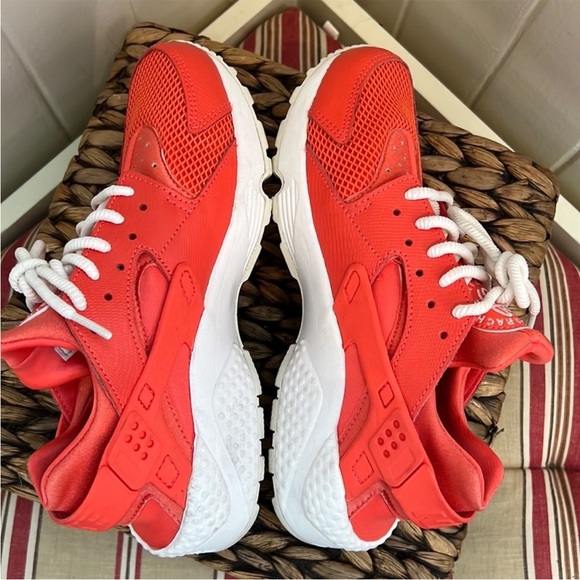 Nike Air Huarache University Red - Picture 12 of 16